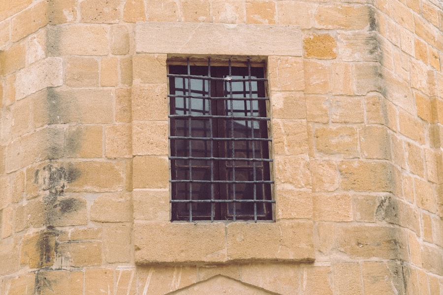 Photo window frame capping
